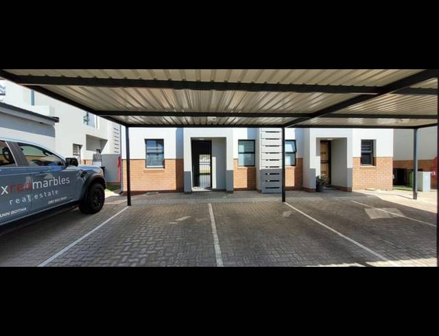 3 BEDROOM TOWNHOUSE FOR SALE IN ALBERANTE